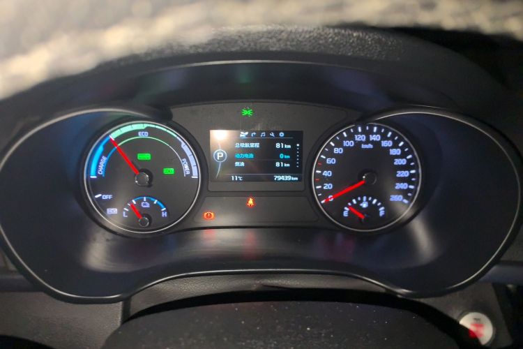 起亚K5新能源 2018款 2.0L 智享版中控内饰14