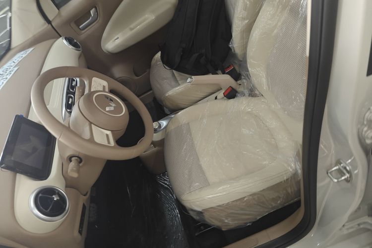 五菱汽车 宏光MINIEV 2025款 四门版 进阶款中控内饰19