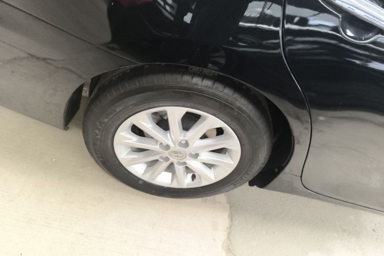 丰田 凯美瑞 2015款 2.0G 领先版车身外观6008