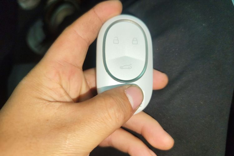 蔚来ET5 2022款 75kWh中控内饰7001