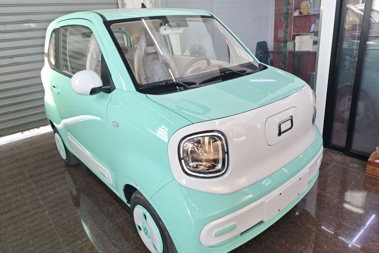 奔腾小马 2026款 222km 炫彩马车身外观6002