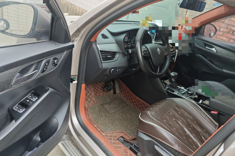 宝沃BX5 2017款 25TGDI 自动两驱风尚Plus型中控内饰20