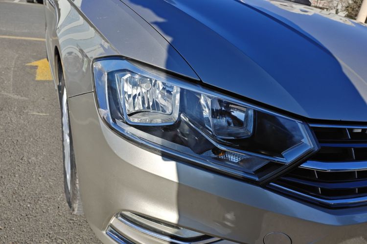 大众 宝来 2016款 1.6L 自动舒适型车身外观8