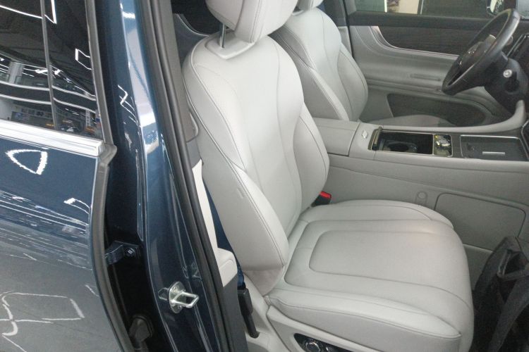 鸿蒙智行 问界M9 2024款 增程 Ultra版 42kWh 6座版局部细节41