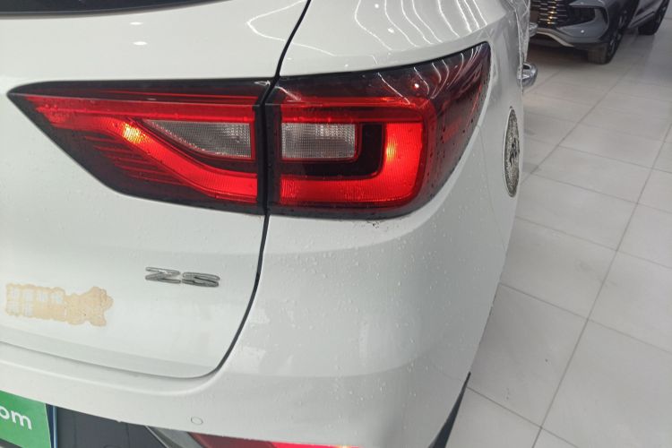 名爵ZS 2017款 1.5L 自动豪华版车身外观9