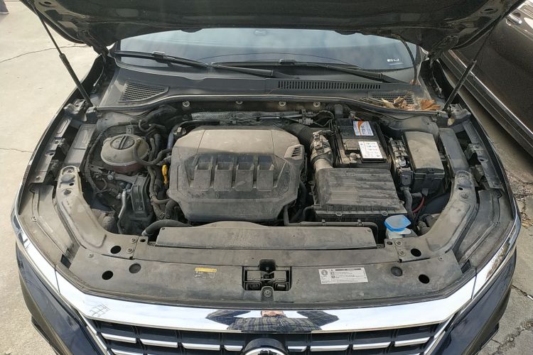 大众 帕萨特 2021款 330TSI 豪华版机舱底盘24