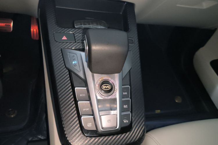 比亚迪 元Pro 2023款 401KM豪华型中控内饰18