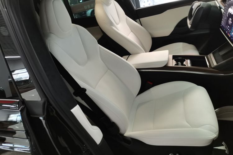 特斯拉 Model X 2023款 双电机全轮驱动版局部细节41