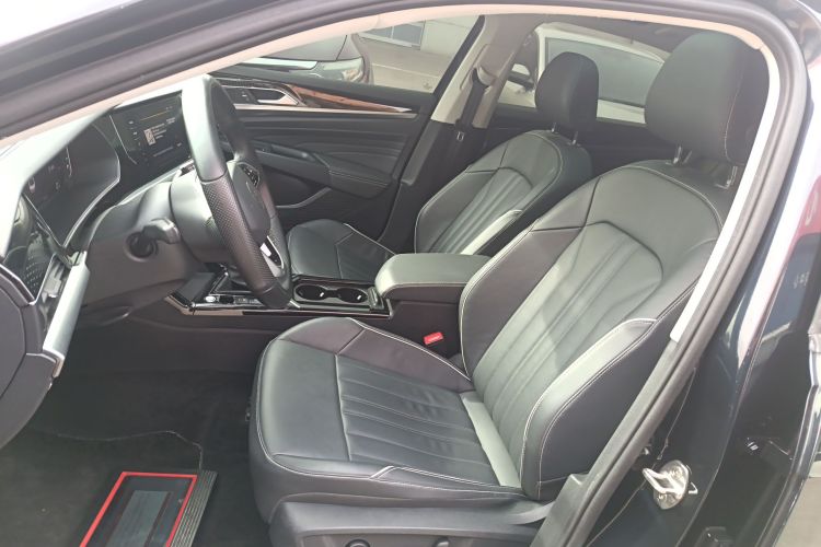 大众 帕萨特 2023款 改款 330TSI 星空精英版中控内饰19