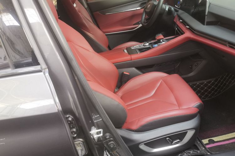 长安CS75 PLUS 2022款 2.0T 自动领航型局部细节41