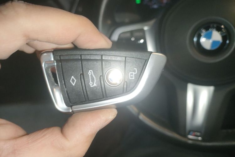 宝马3系 2020款 改款 325Li M运动套装中控内饰11