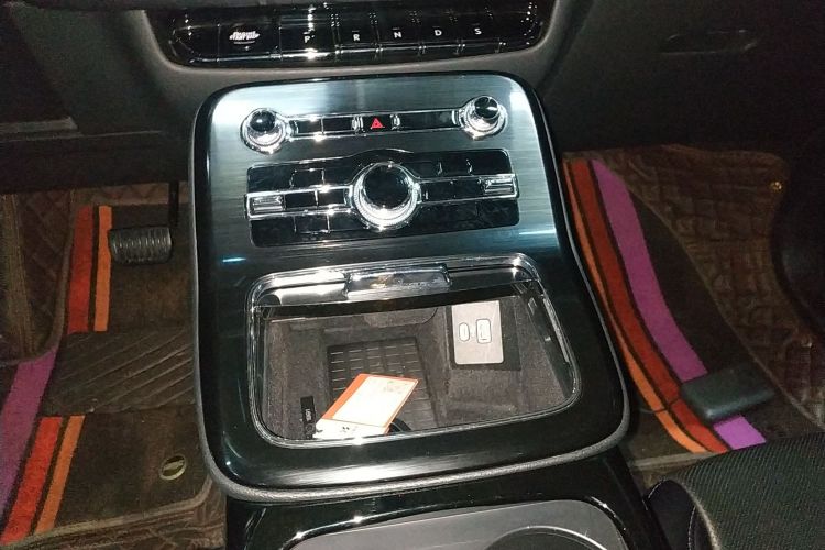 林肯 航海家 2022款 2.7T 四驱尊雅版中控内饰18