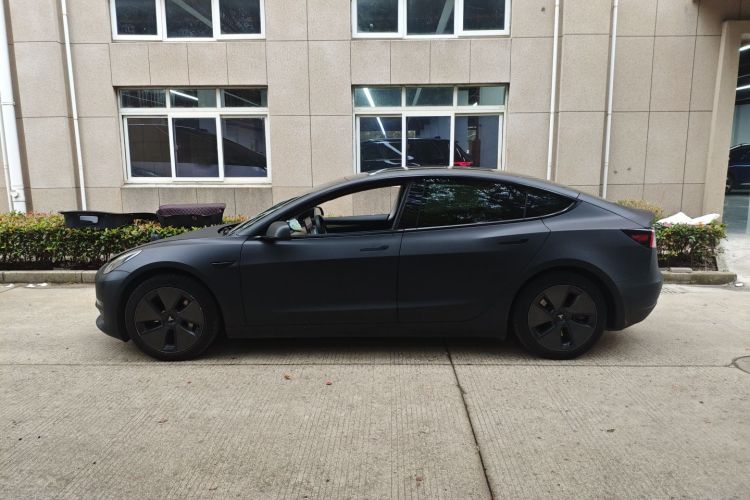 特斯拉 Model 3 2021款 标准续航后驱升级版车身外观4