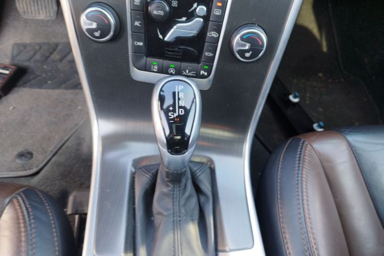 沃尔沃XC60(进口) 2014款 改款 T5 智雅版中控内饰18