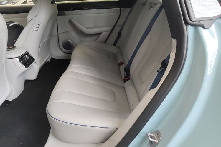 鸿蒙智行 智界S7 2024款 Pro 后驱长航版中控内饰7004