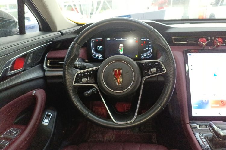 红旗H5 2023款 2.0T 自动智联旗享版中控内饰13