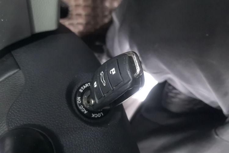 江淮瑞风 瑞风M4 2019款 商旅系列 2.0L 手动商务型 国VI中控内饰11