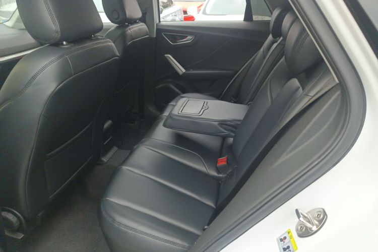 奥迪Q2L 2021款 35 TFSI 进取动感型中控内饰7004