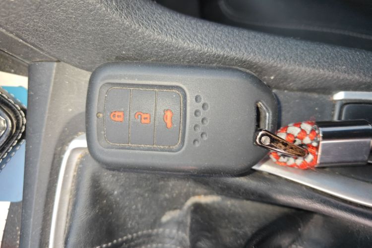 本田 思域 2016款 220TURBO 手动豪华版中控内饰11