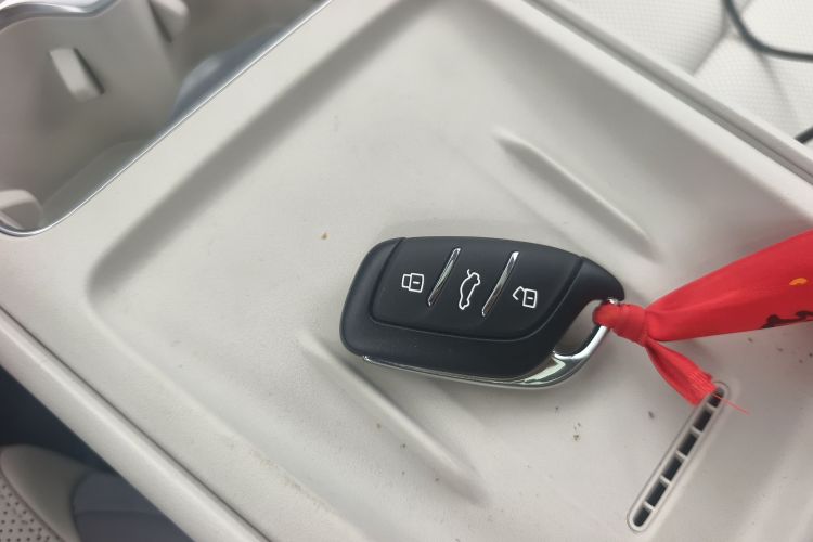 名爵 MG4 EV 2026款 437 自由版中控内饰7001