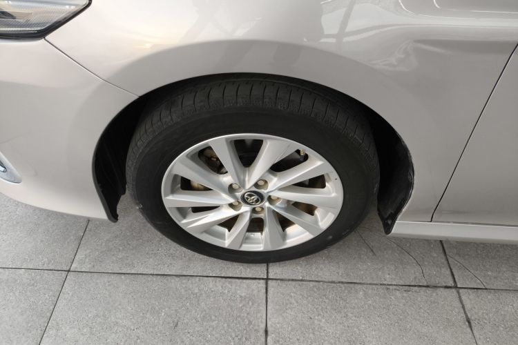 丰田 凯美瑞 2021款 2.0G 豪华版车身外观6007