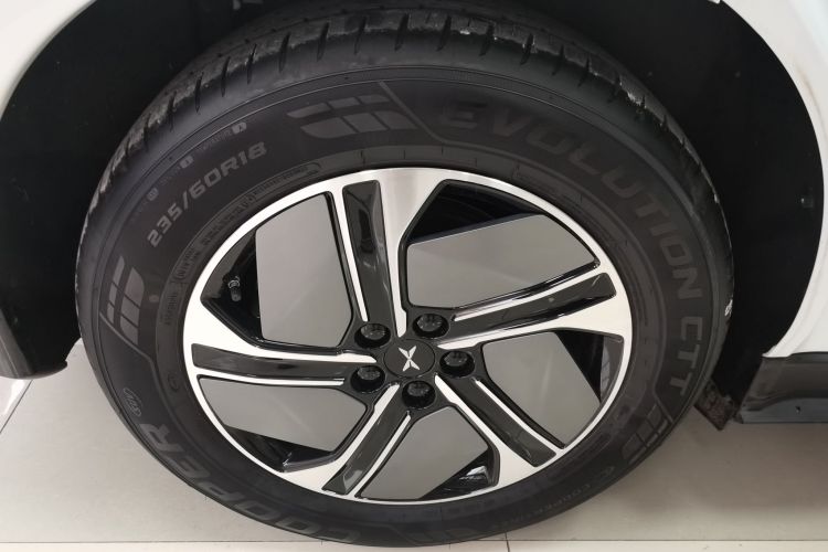 小鹏G6 2024款 580 长续航 Plus车身外观6003