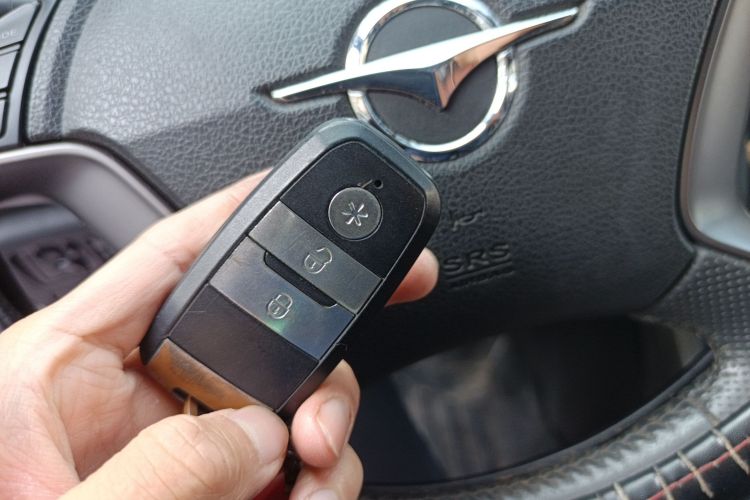 海马S5 2016款 1.5T CVT创享版中控内饰7001