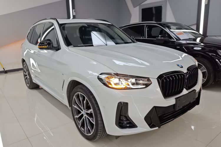 宝马X3 2022款 改款二 xDrive30i 领先型 M曜夜套装车身外观3