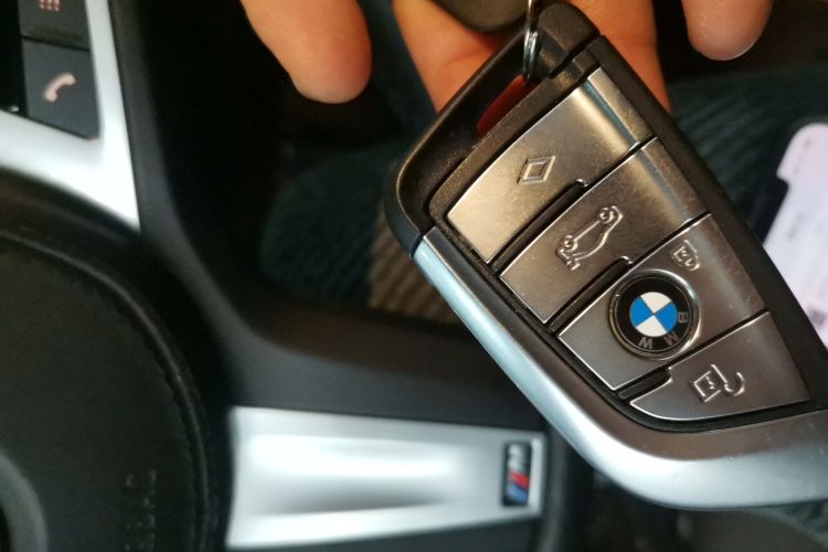 宝马5系 2021款 改款 530Li 领先型 M运动套装中控内饰7001