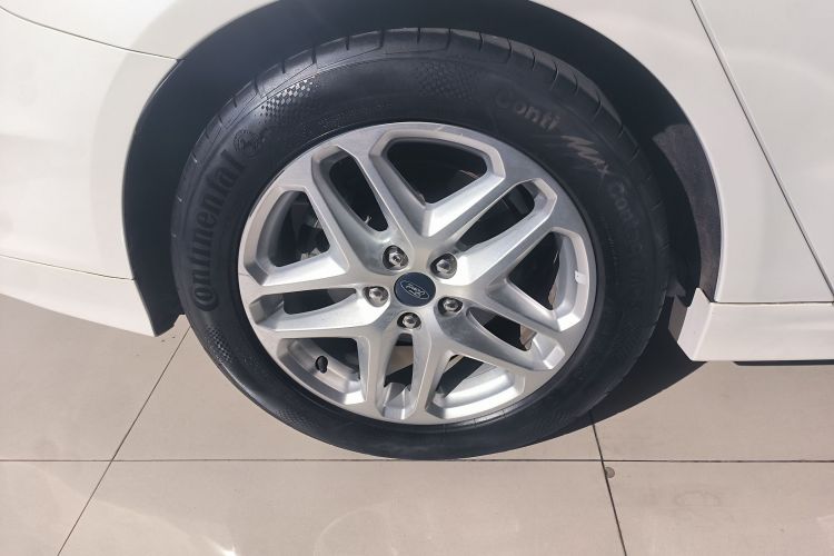 福特 蒙迪欧 2013款 1.5L GTDi180时尚型车身外观6002