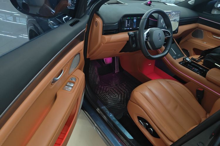 鸿蒙智行 问界M7 2024款 1.5T 智驾四驱Ultra版 6座中控内饰7003