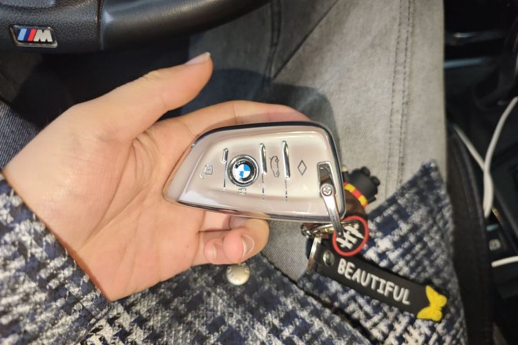 宝马X2(进口) 2018款 sDrive25i 豪华型M越野套装 国V中控内饰7001