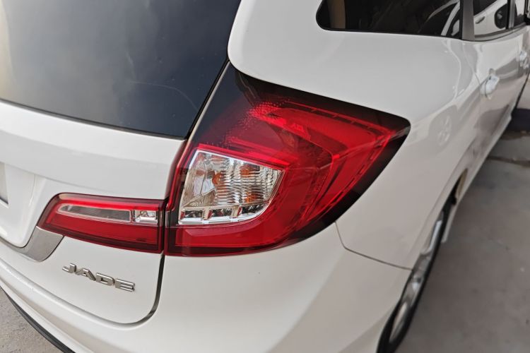 本田 杰德 2013款 1.8L 自动舒适版 5座车身外观9