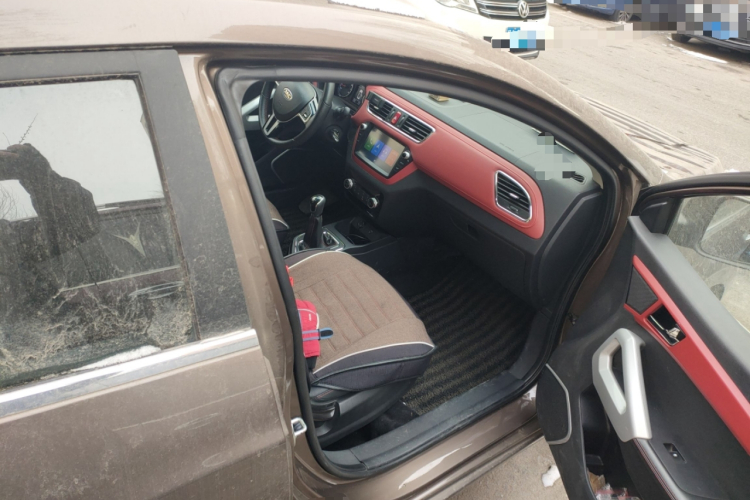 江汽集团 瑞风S2 2018款 智驱版 1.5L 手动豪华智能型局部细节9005