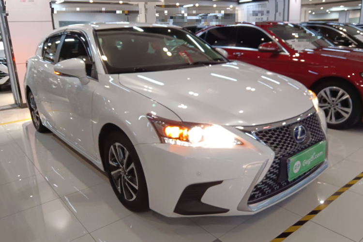 雷克萨斯CT 2017款 CT200h 精英版 单色 国V车身外观3