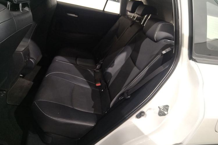 丰田 锋兰达 2023款 2.0L 智能电混双擎 尊贵版中控内饰21