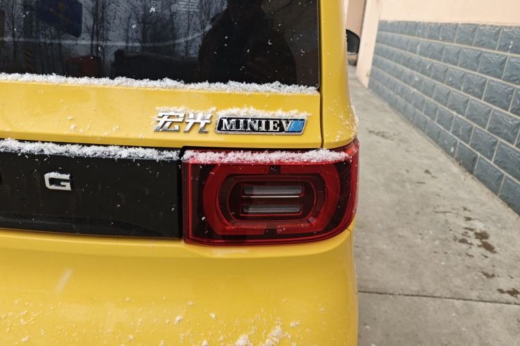 五菱汽车 宏光MINIEV 2021款 马卡龙时尚款 三元锂车身外观9