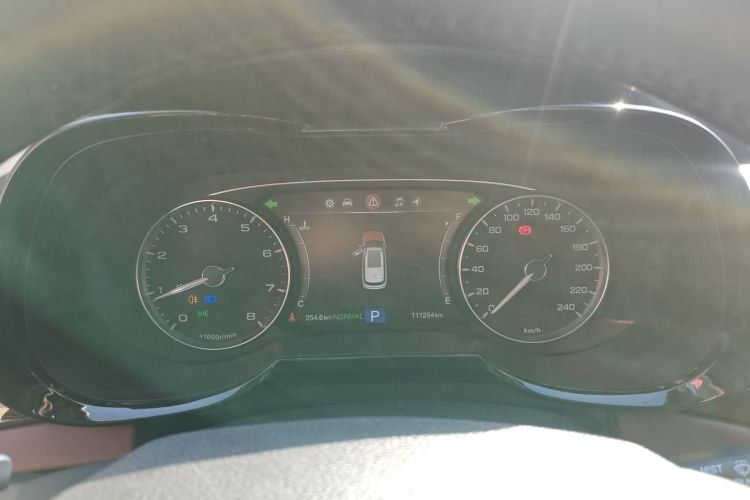 广汽传祺 传祺GS8 2017款 320T 两驱豪华智联版（七座）中控内饰14