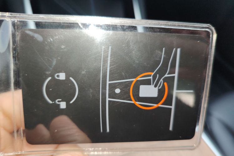 特斯拉 Model 3 2020款 标准续航后驱升级版中控内饰11