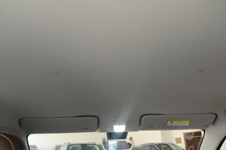 五菱汽车 五菱缤果 2023款 333km 灵犀互联款中控内饰22