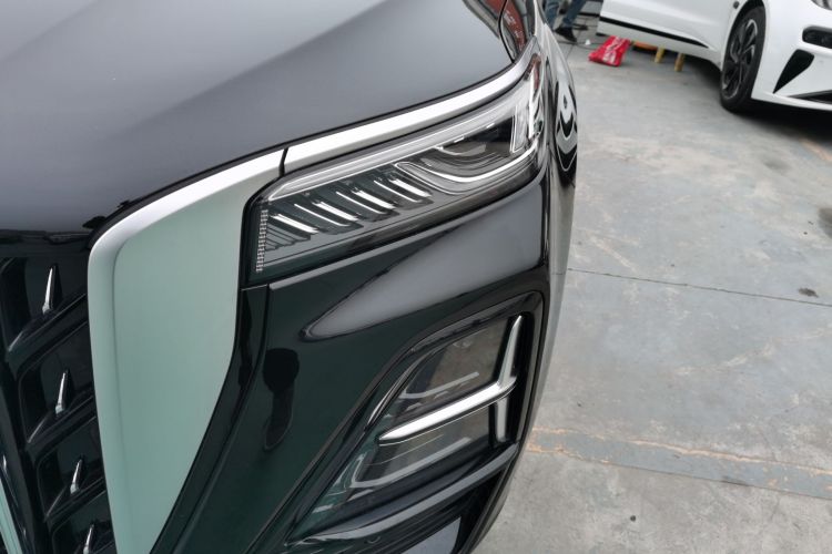 红旗HS5 2025款 2.0T 两驱旗享Pro版局部细节36