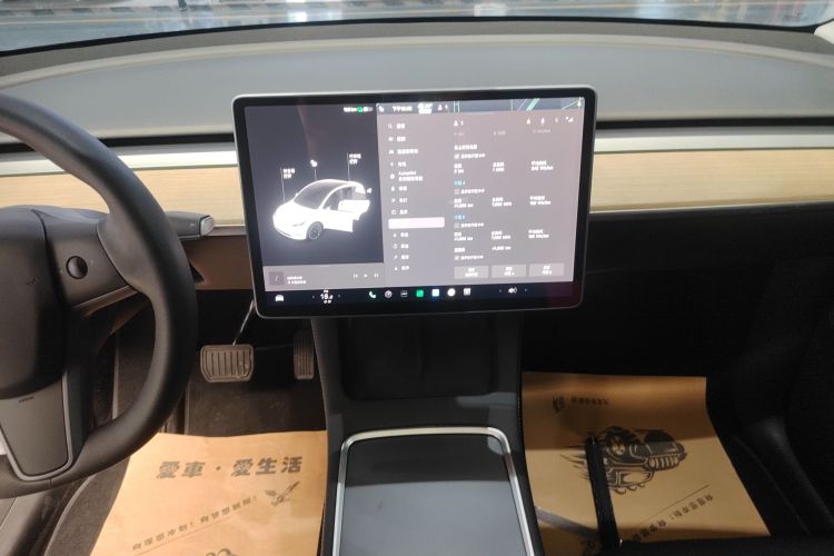 特斯拉 Model Y 2022款 改款 后轮驱动版局部细节16