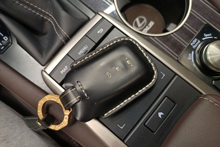 雷克萨斯RX 2021款 300 四驱特别版中控内饰11