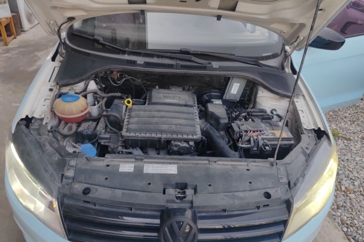 大众 捷达 2015款 质惠版 1.6L 自动时尚型机舱底盘24