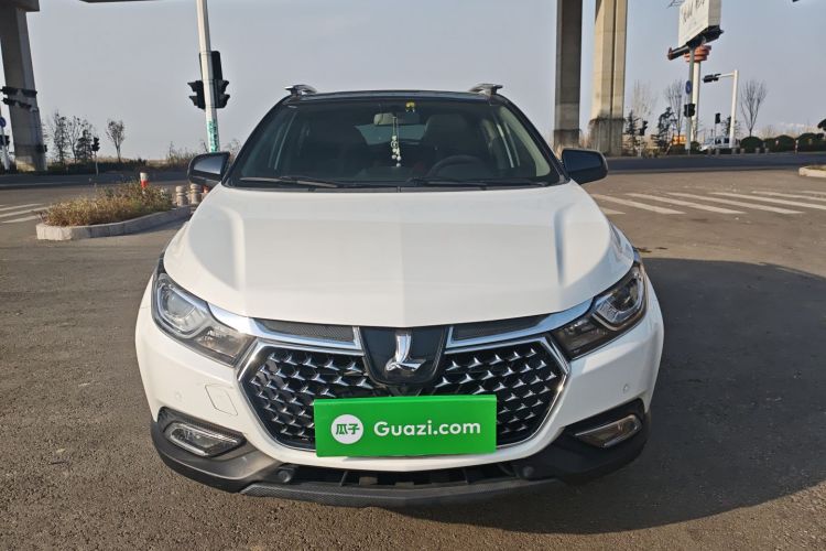 纳智捷 U5 SUV 2017款 1.6L CVT爵士版车身外观2