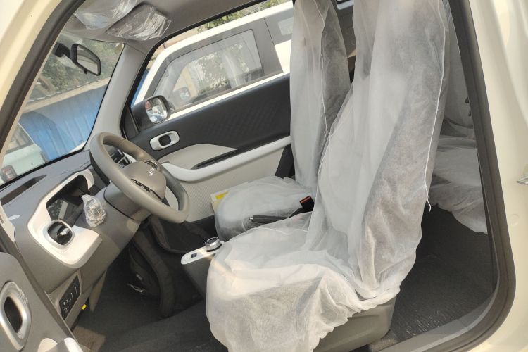 吉利银河 熊猫 2025款 210km 元气熊中控内饰19