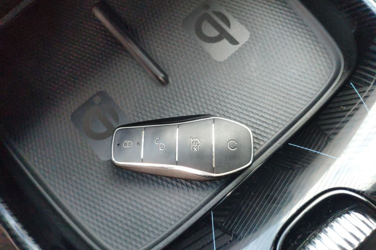 比亚迪 海豹 2022款 700km 长续航后驱版中控内饰11