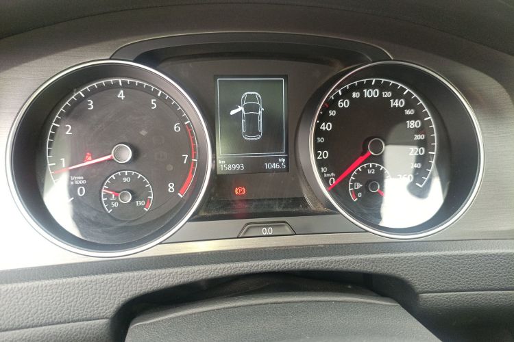 大众 高尔夫 2016款 230TSI 手动舒适型中控内饰15