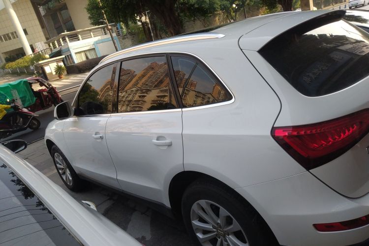 奥迪Q5 2013款 40 TFSI 进取型车身外观4