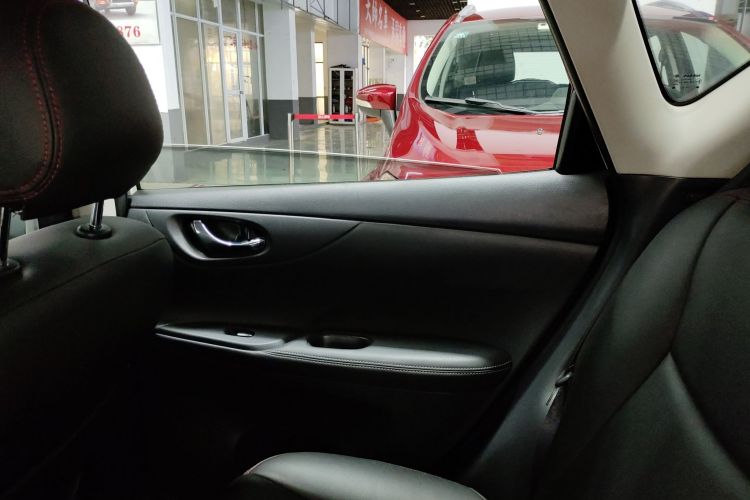 日产 骐达TIIDA 2021款 1.6L CVT酷动版中控内饰45